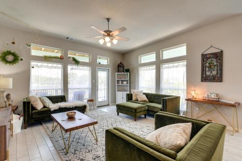 La Porte Home w/Balconies: Walk to Beach!