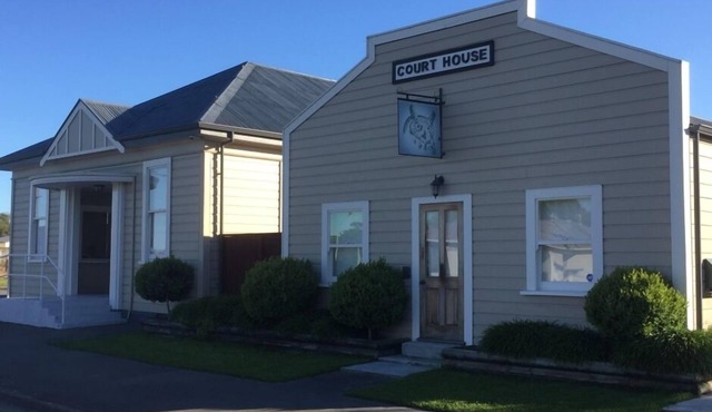 La Poste: historic accommodation in Amberley