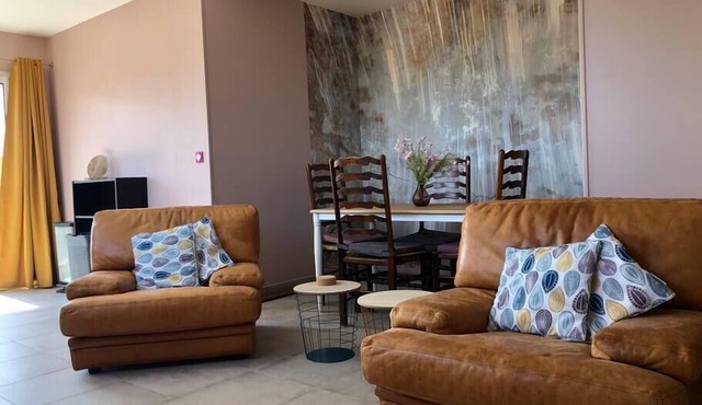 La poupe, F3 with terrace 60m from the sea