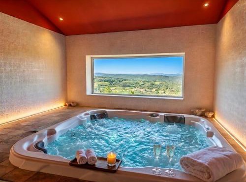 La Pousterle de Sabran - Piscine & Spa