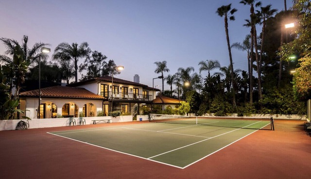LA Private Estate-Tennis Court/Pool/Jacuzzi