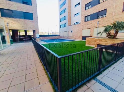 La Puerta de Logroño, con piscina y garaje!