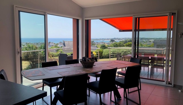 La Pyramide*, Beautiful sea view- Calm