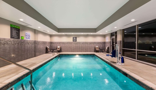 La Quinta by Wyndham Altoona Des Moines