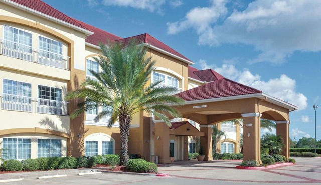 La Quinta by Wyndham Bay City