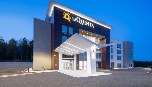 La Quinta by Wyndham Chelsea Birmingham