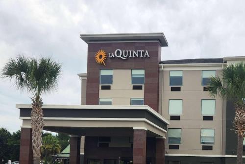 La Quinta by Wyndham Warner Robins - Robins AFB