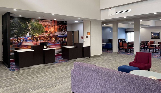 La Quinta Inn and Suites by Wyndham Schertz-San Antonio-Selma