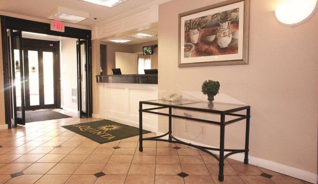 La Quinta Inn by Wyndham Detroit Canton
