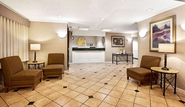 La Quinta Inn by Wyndham Detroit Canton