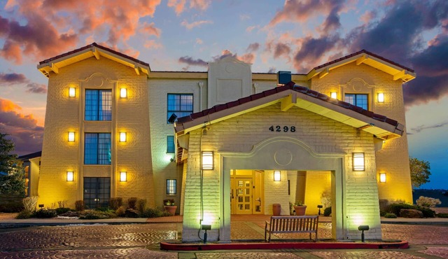 La Quinta Inn by Wyndham Santa Fe