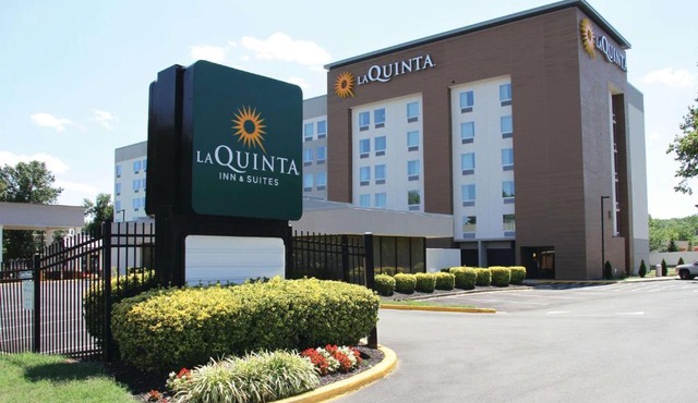 La Quinta Inn & Suites by Wyndham DC Metro Capital Beltway