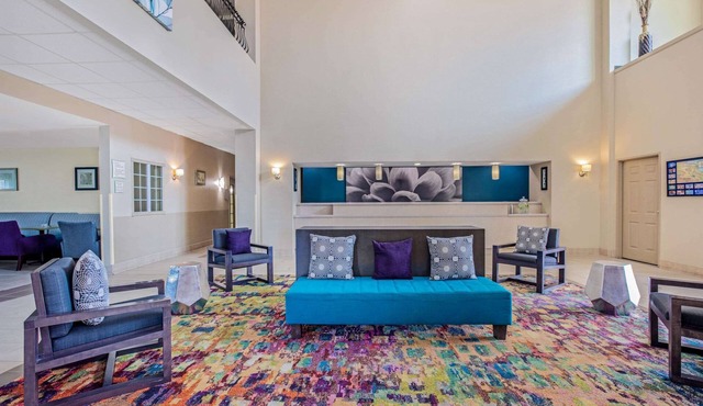 La Quinta Inn & Suites by Wyndham Corpus Christi Northwest