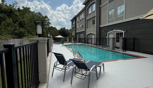 La Quinta Inn & Suites by Wyndham Baton Rouge Denham Springs