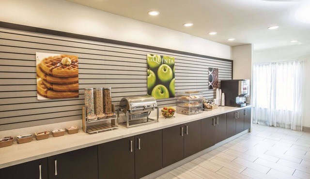 La Quinta Inn & Suites by Wyndham Hattiesburg - I-59