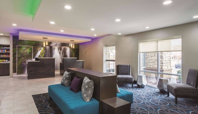 La Quinta Inn & Suites by Wyndham Hopkinsville