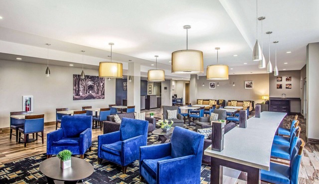 La Quinta Inn & Suites by Wyndham Karnes City - Kenedy