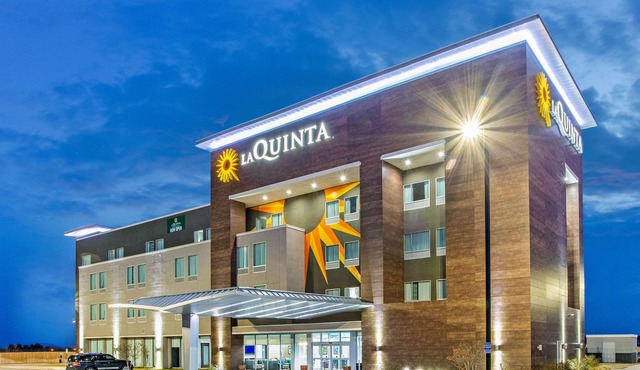 La Quinta Inn & Suites by Wyndham Sweetwater East