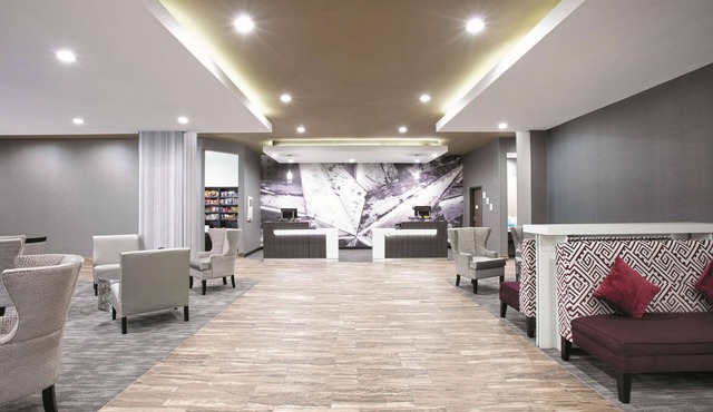 La Quinta Inn & Suites by Wyndham Amarillo Airport