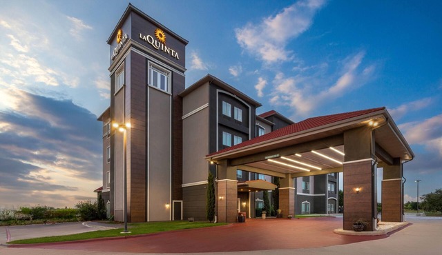 La Quinta Inn & Suites by Wyndham Brownwood