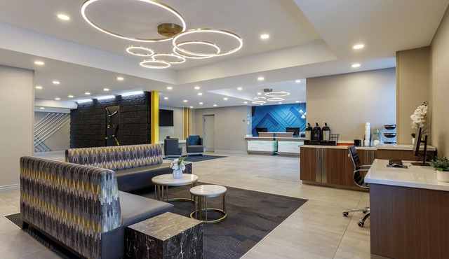 La Quinta Inn & Suites by Wyndham Lexington Park - Patuxent