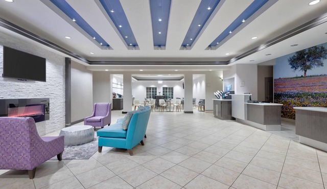 La Quinta Inn & Suites by Wyndham Fairfield TX