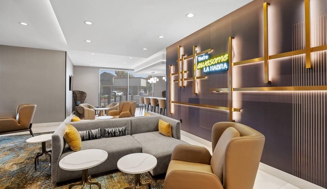 La Quinta Inn & Suites by Wyndham La Habra