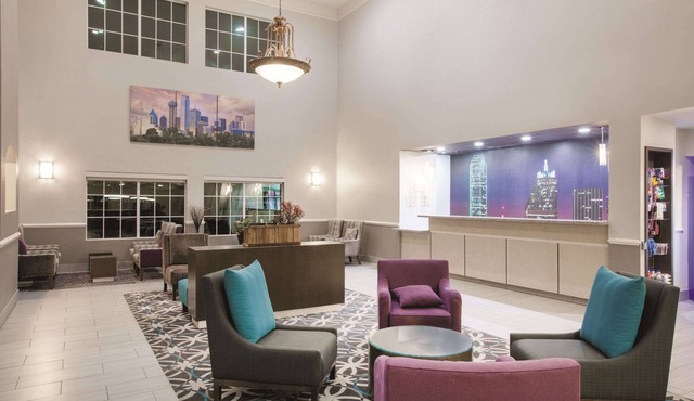 La Quinta Inn & Suites by Wyndham Mansfield TX
