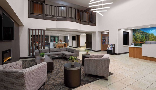 La Quinta Inn & Suites by Wyndham Mooresville