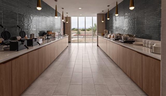 La Quinta Inn & Suites by Wyndham Phoenix West/Glendale
