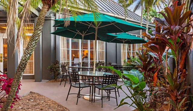 La Quinta Inn & Suites by Wyndham Ft. Lauderdale Plantation
