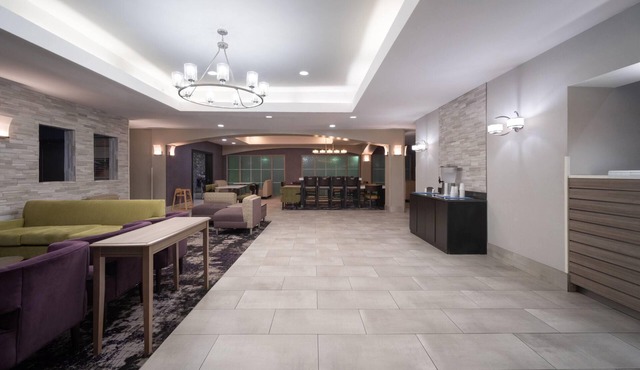La Quinta Inn & Suites by Wyndham Atlanta Stockbridge