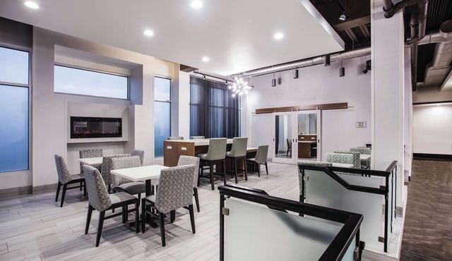 La Quinta Inn & Suites by Wyndham Winchester