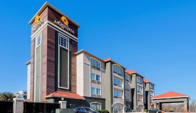 La Quinta Inn & Suites by Wyndham Fort Worth Arlington West