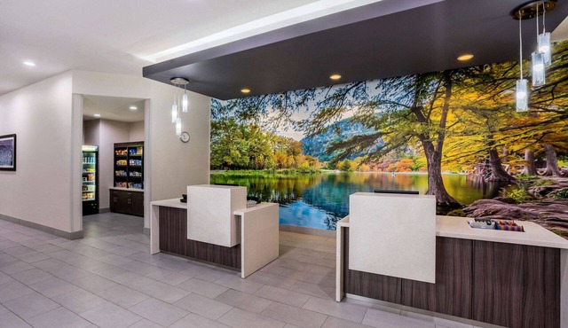 La Quinta Inn & Suites by Wyndham Houston Cypress