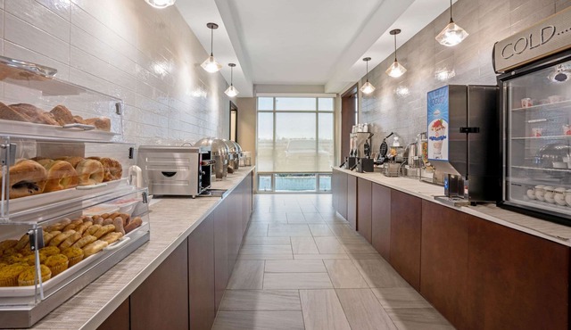 La Quinta Inn & Suites by Wyndham Seattle Federal Way