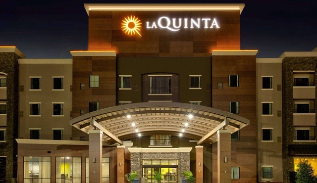 La Quinta Inn & Suites by Wyndham Lubbock Southwest