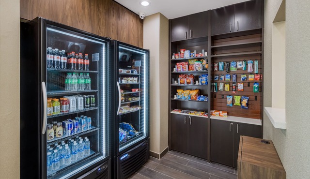 La Quinta Inn & Suites by Wyndham Sulphur (Lake Charles)