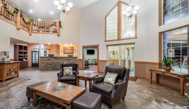 La Quinta Inn & Suites by Wyndham Belgrade - Bozeman Airport