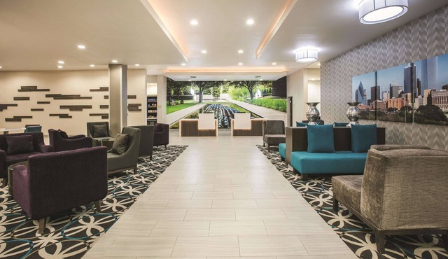 La Quinta Inn & Suites by Wyndham Dallas - Richardson