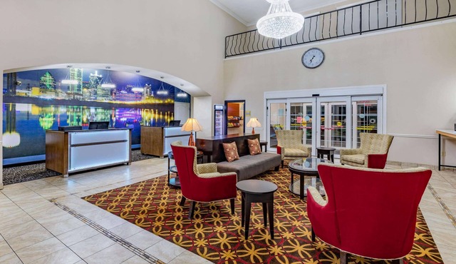 La Quinta Inn & Suites by Wyndham Garland Harbor Point