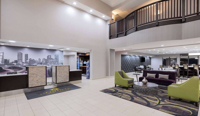 La Quinta Inn & Suites by Wyndham Kennesaw