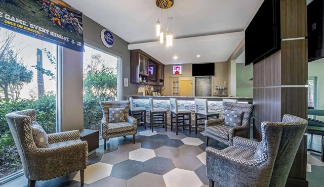 La Quinta Inn & Suites by Wyndham Kingwood Houston IAH Airpt