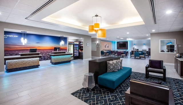 La Quinta Inn & Suites by Wyndham Lubbock North