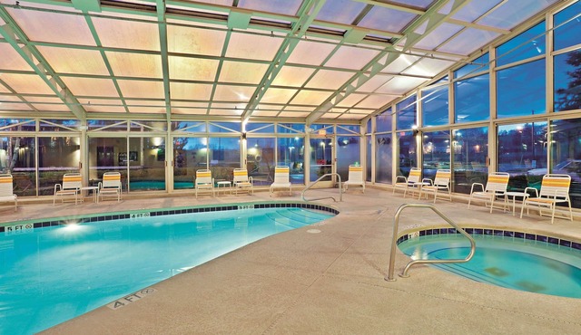 La Quinta Inn & Suites by Wyndham Mansfield OH