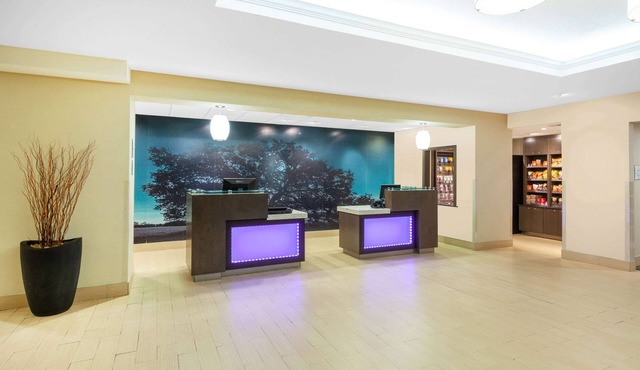La Quinta Inn & Suites by Wyndham Midland North