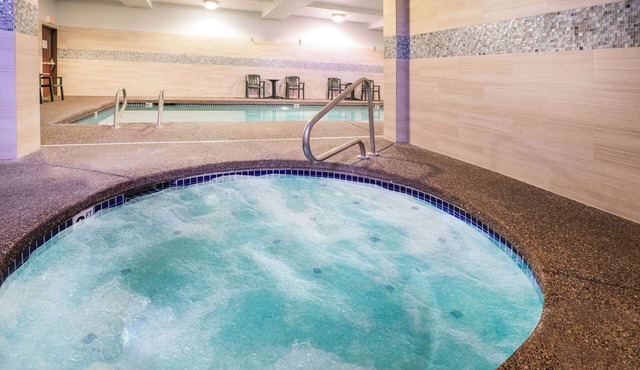 La Quinta Inn & Suites by Wyndham Portland Airport