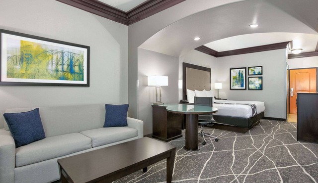 La Quinta Inn & Suites by Wyndham Little Rock - Bryant