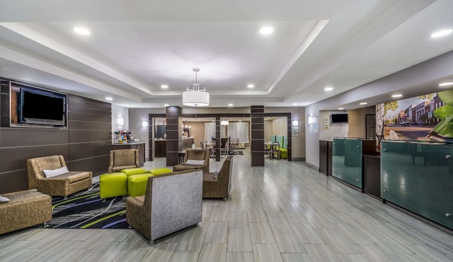 La Quinta Inn & Suites by Wyndham Canton MS