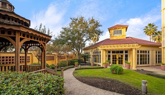 La Quinta Inn & Suites by Wyndham Houston West Park 10